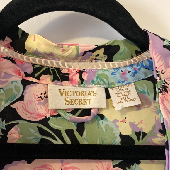Vintage Victoria’s Secret floral robe - Picture 3 of 10